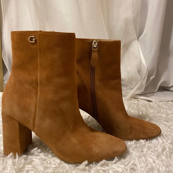Guess, tan Suede boots, 7.5 - Picture 3 of 7